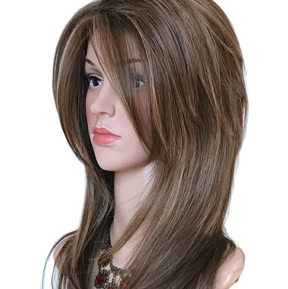 Long Layered Shoulder Length wig light brown - Picture 4 of 5